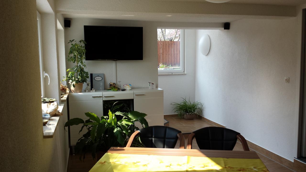 צינוביץ 2-Raum Ferienwohnung מראה חיצוני תמונה